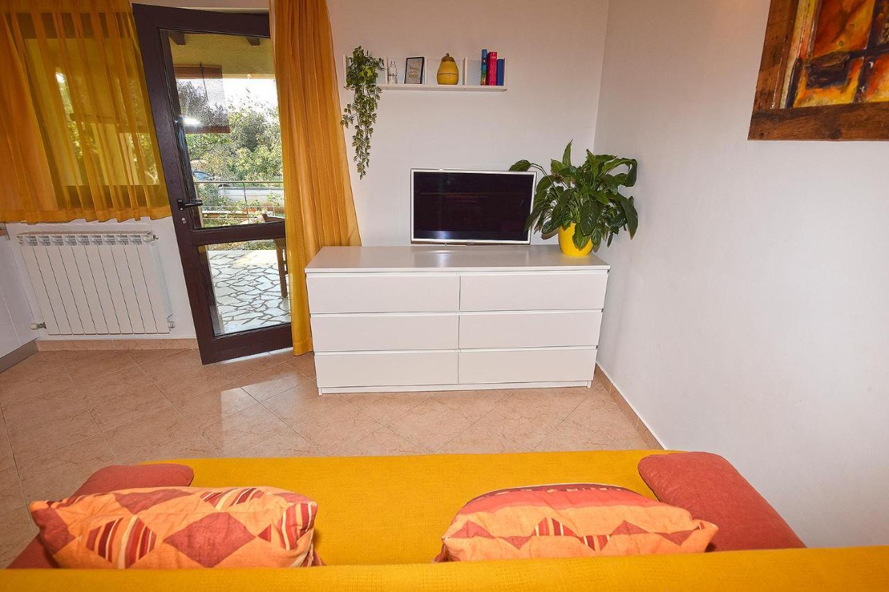 Apartments Bor Medulin Exterior photo
